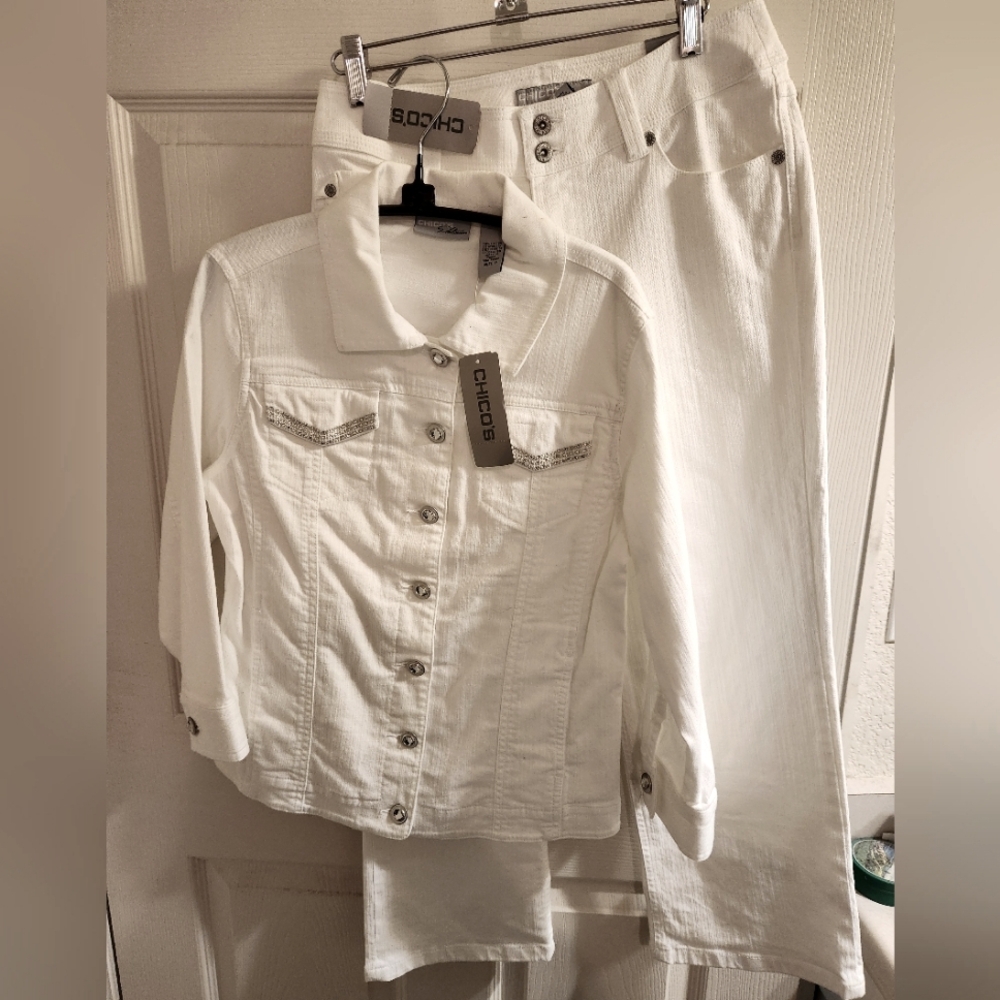 - -Chicos NWT  2 piece Jean Set chicos Size 0